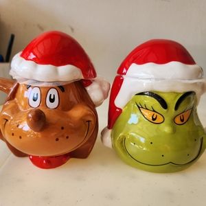 Grinch and Max cup duo with lids